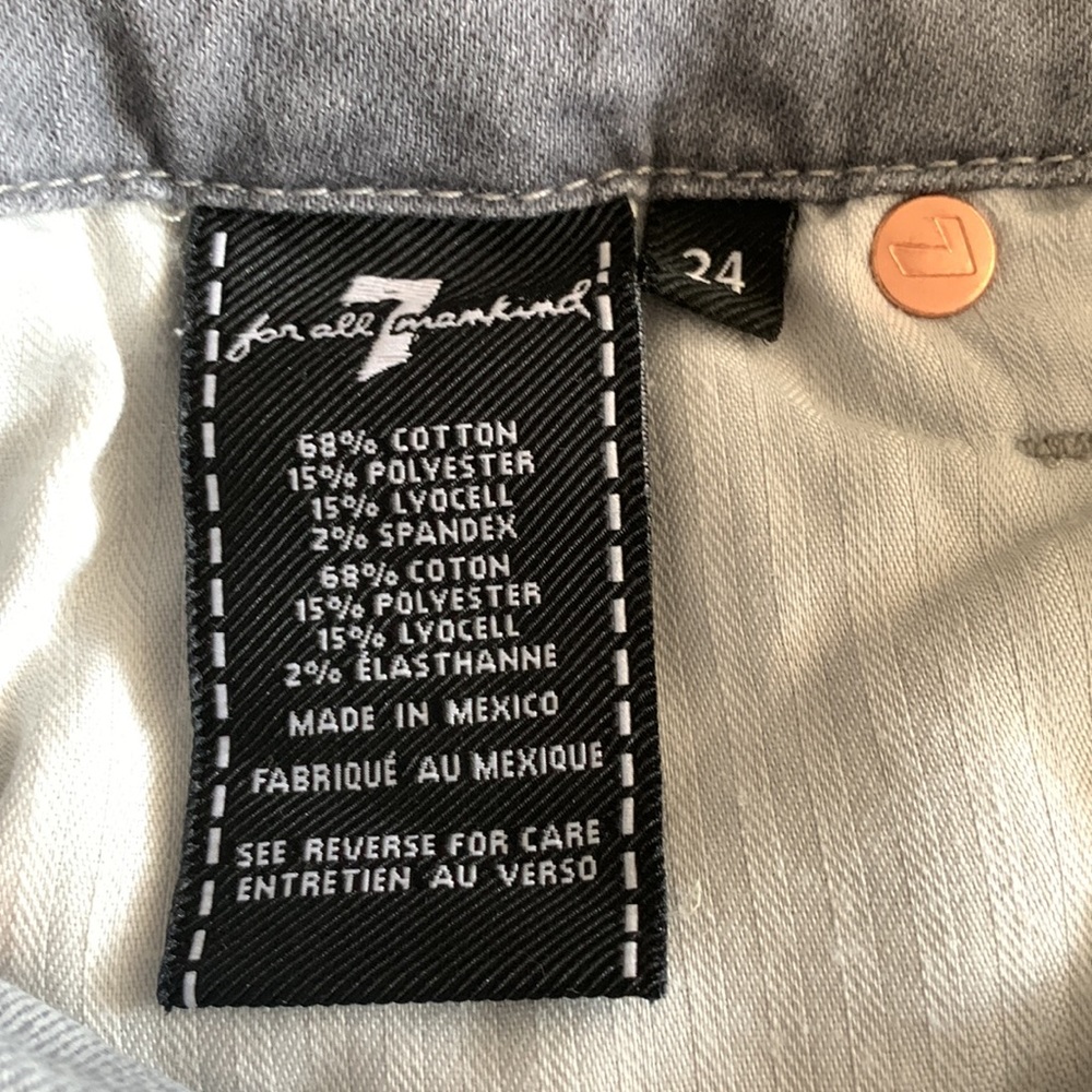 7 FOR ALL MANKIND | Karah Gray Form Fitted Straight Leg Jeans - Picture 12 of 12